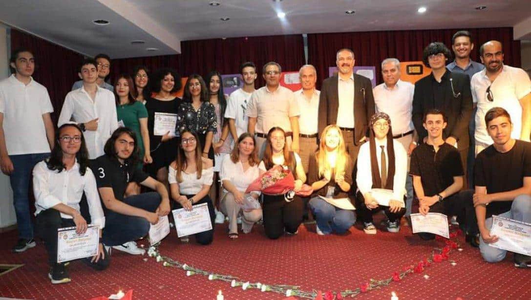 İlçemiz Şehit Emre Acar Cumhuriyet Anadolu Lisesi öğrenci ve öğretmenleri tarafından gerçekleştirilen 