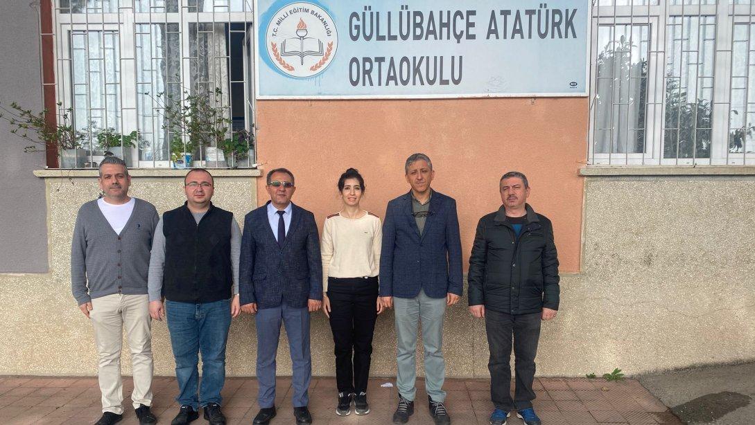 İlçe Milli Eğitim Müdürümüz Sayın Şerafettin YAPICI, Güllübahçe Atatürk Ortaokulu'nu ziyaret ederek, yönetici ve öğretmenlerimizle eğitim öğretim faaliyetleri hakkında istişarede bulunmuştur