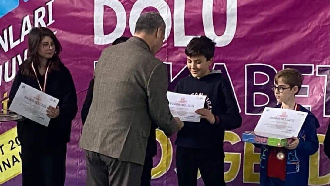 Aydın'da yapılan okullar arası akıl ve zeka oyunları turnuvasında  Felekşan Fırat Ortaokulu öğrencimiz Mahmut AKGÜL 