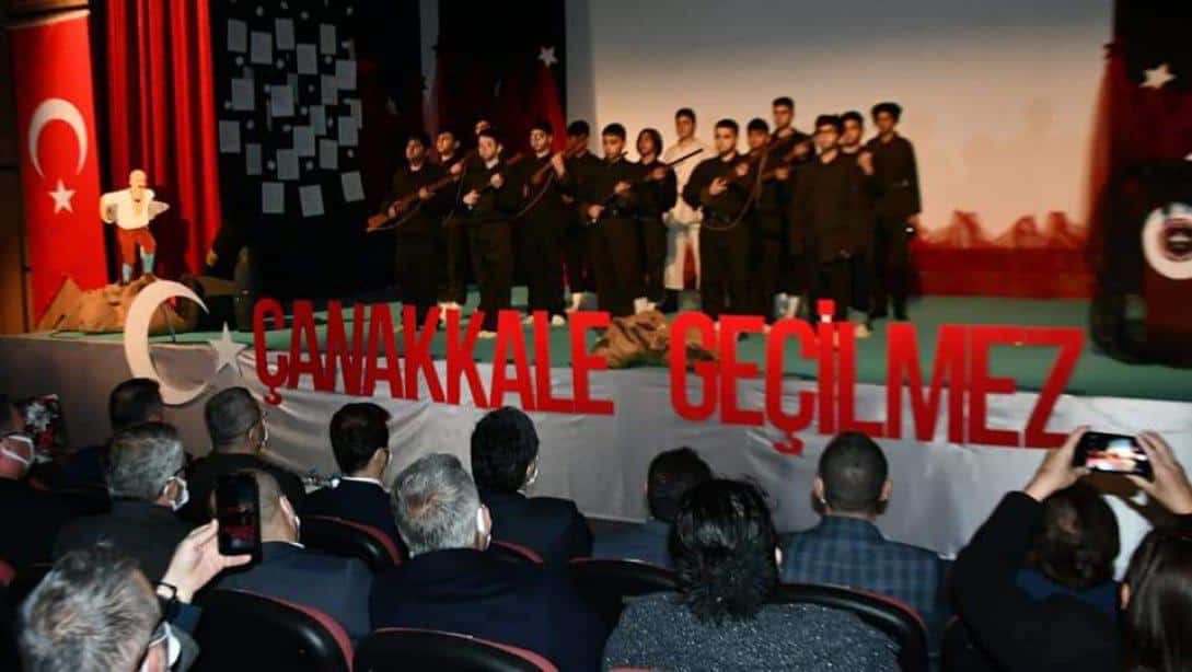 18 Mart Çanakkale Zaferi ve Şehitleri Anma Günü nedeniyle Çelenk Sunma Töreni ve Salon Programı gerçekleştirilmiştir