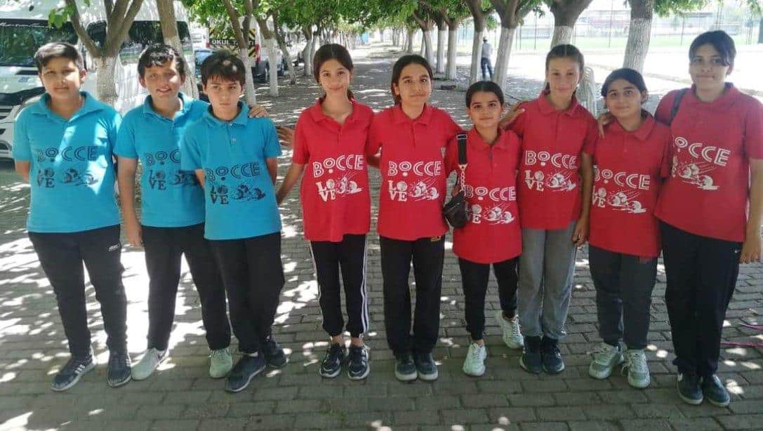 Ali Rıza Efendi Ortaokulu öğrencilerimiz Aydın'da yapılan BOCCE İl seçmelerinde toplam 4 madalya kazandılar