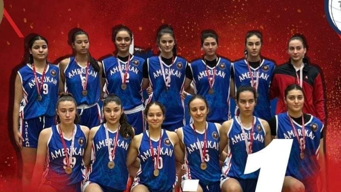 Aydın'da yapılan okullar arası basketbol müsabakalarında İlçemiz Amerikan Kültür Koleji Genç Kızlar Basketbol Takımı İl 1.si olmuştur. 